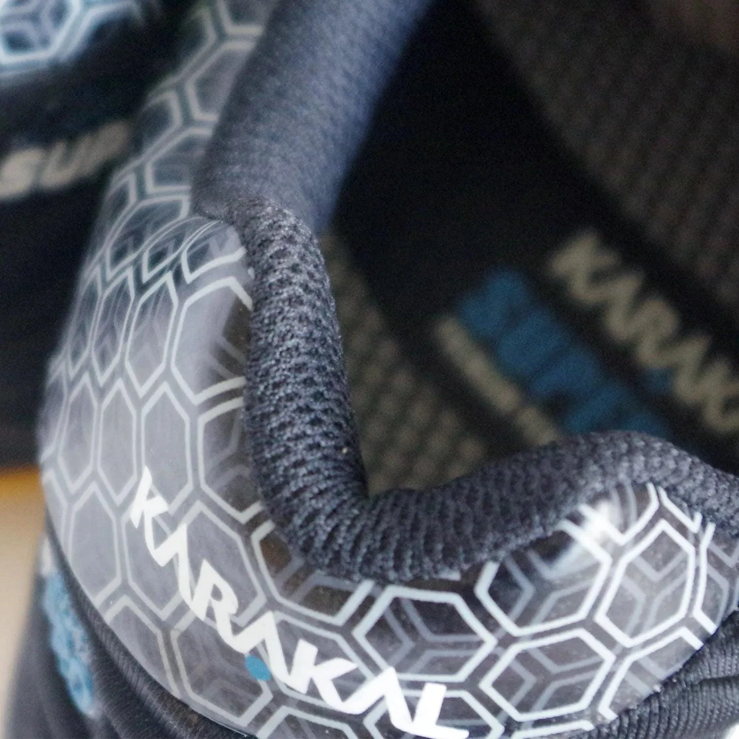 Karakal Super Pro Indoor Court Badminton Shoes - Black - Image 7